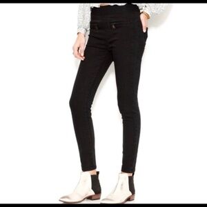 Free People Mid Rise Tuxedo Gummy Pull On Jegging, Size 26